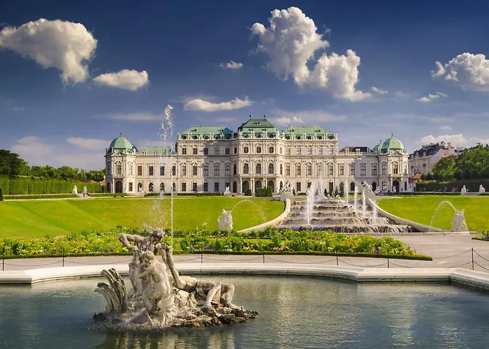 Historic Redesigned Schoenbrunn Palace Apartments W Free Parking And 24H Check-In